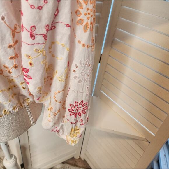 ANTHROPOLOGIE FLORAL SUMMER BLOUSE SIZE MED - Picture 4 of 7